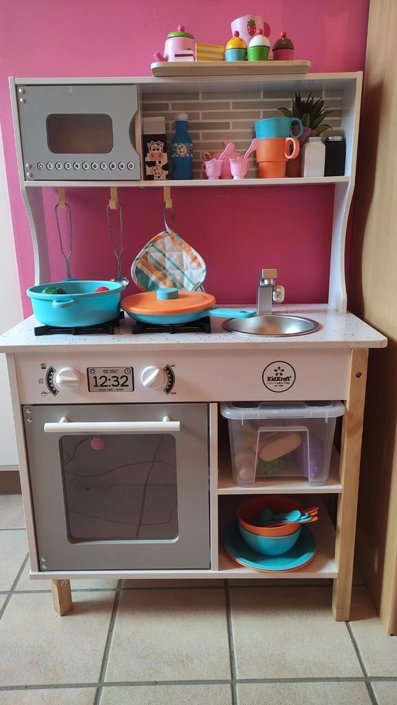 KidKraft speelgoed keukentje met toebehoren, Kinderen en Baby's, Speelgoed | Speelkeukens, Hout, Ophalen