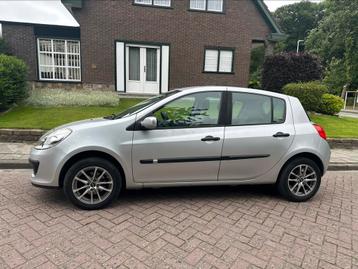 Renault Clio 1.2i benzine 5deurs reeds gekeurd carpass beschikbaar voor biedingen