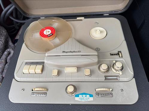 Telefunken Magnetofon 85, Audio, Tv en Foto, Bandrecorder, Defecte bandrecorder, Met stofkap, Ophalen
