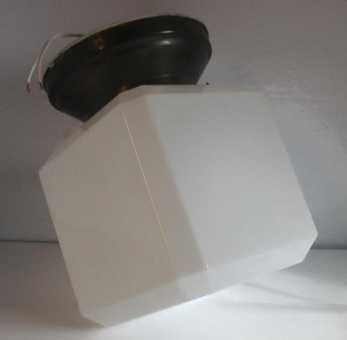 art deco wit opaline kubistische hanglamp plafonnier, Antiek en Kunst, Antiek | Verlichting, Verzenden