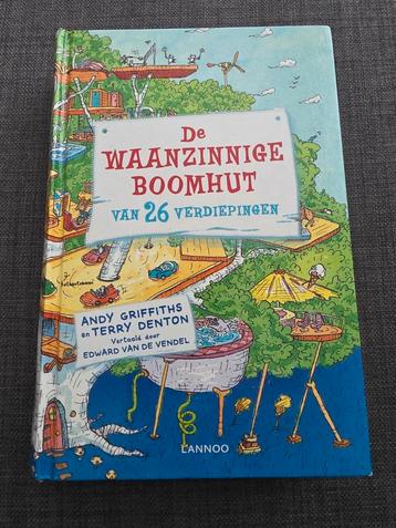 De waanzinnige boomhut van 26 verdiepingen  beschikbaar voor biedingen