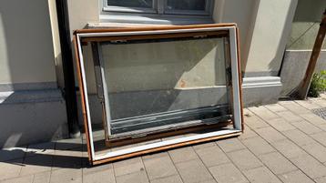 GRATIS Velux raam 140 x 100 cm beschikbaar voor biedingen