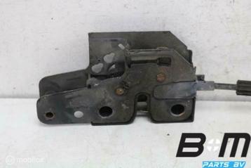 Motorkapslot VW Caddy 2K 1T0823509B beschikbaar voor biedingen
