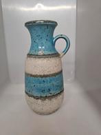 Vaas wit/blauw 1713/22, Ophalen of Verzenden