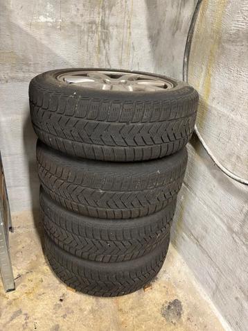 Winterbanden Volvo V70 205/60/R16 beschikbaar voor biedingen