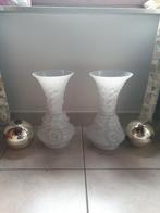 Twee Opaline Melkglas Opaalglas Bloemen Vaas, Ophalen