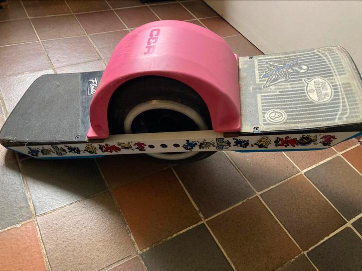 Onewheel xr, Sport en Fitness, Skateboarden, Zo goed als nieuw, Ophalen