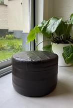 vintage leren poef jaren'60, Huis en Inrichting, Minder dan 50 cm, Rond, Gebruikt, Leer