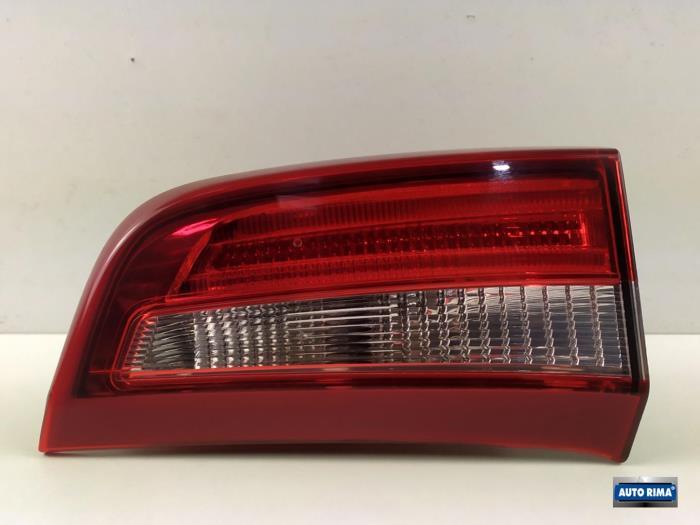 Feu arrière droit d'un Volvo S60, -, 3 mois de garantie, -, -