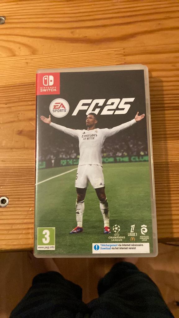 FC 25 nintendo Switch, Ophalen, Zo goed als nieuw