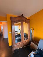 Garde robe avec porte miroir, Enlèvement