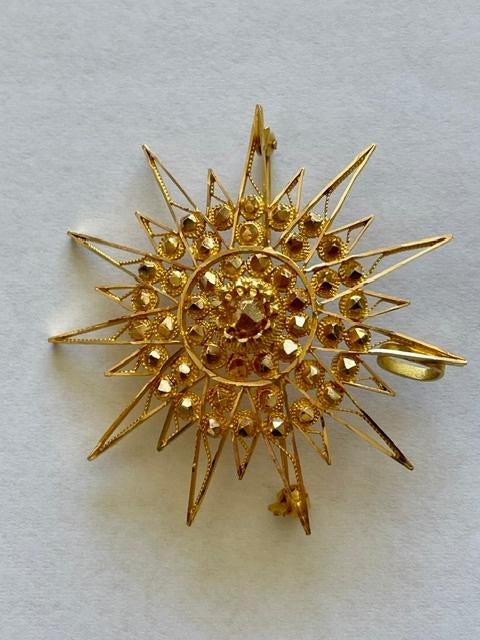 Grand soleil d'Asmara, Bijoux, Sacs & Beauté, Or, Comme neuf, Envoi, 4 à 7 cm