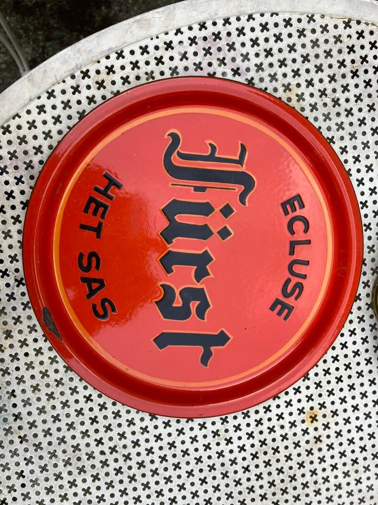 plateau à bière, Enlèvement