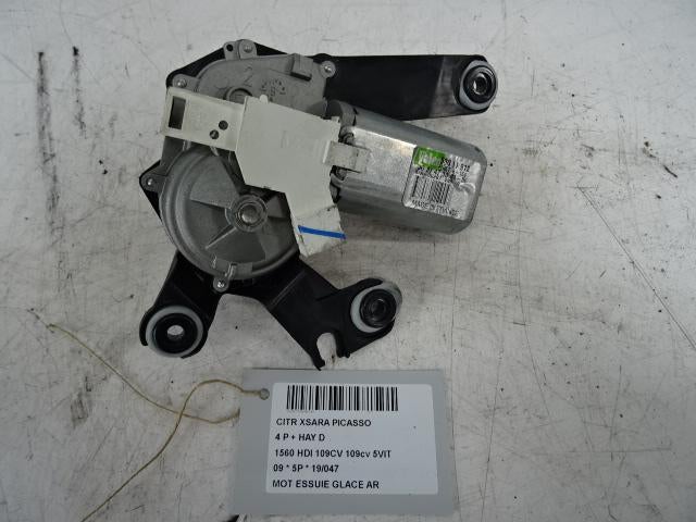 MOTEUR ESSUIE-GLACE ARRIÈRE Citroën Xsara Picasso (CH), Citroën, Mevr. I. Hauben, Utilisé, Rue de l'Espoir 34 34
4030  GRIVEGNÉE, BE
