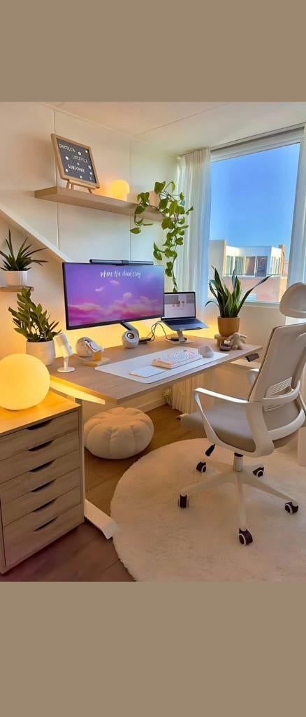 Elektrisch design zit-/sta-bureau, Huis en Inrichting, Bureaus, Zo goed als nieuw, Stabureau, Modern, Beige, Elektrisch, In hoogte verstelbaar