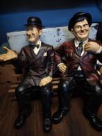 Twee stuks grote  beelden van de dikke en dunne, Enlèvement