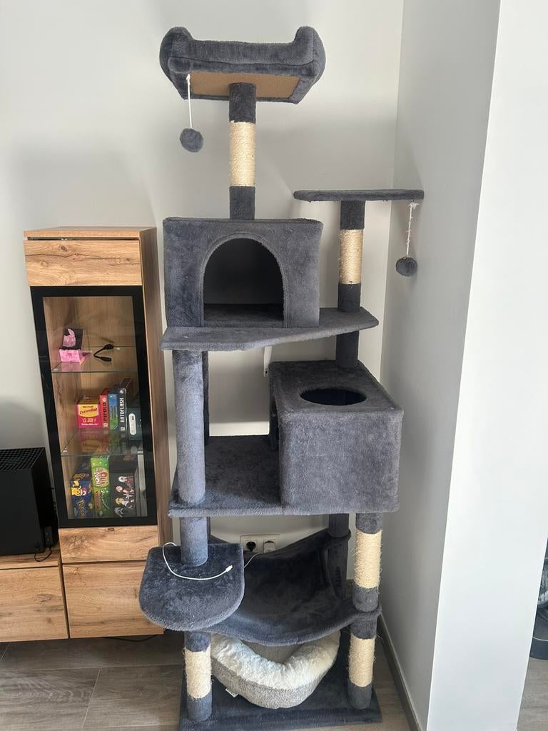 Arbre a chat 2M de hauteur, Enlèvement, Comme neuf