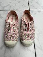 Verschillende schoenen, pantoffels, waterschoenen, sokken, Kinderen en Baby's, Ophalen, Zo goed als nieuw, Schoenen