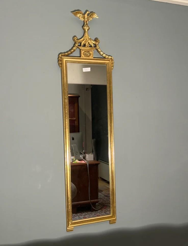 Vintage Gilded Wooden Mirror With Eagle On Top, 1950s

BEZOR, Antiek en Kunst, Antiek | Spiegels, Rond, Ophalen of Verzenden