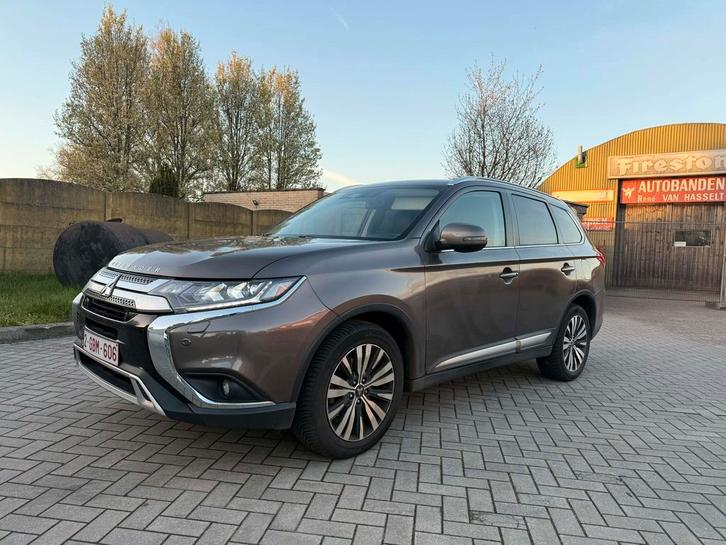 Mitsubishi Outlander | 7 | 2.0 Euro 6 | Pano | Climatisation, Autos, Mitsubishi, Particulier, Outlander, Caméra 360°, Essence