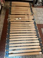 Sommier électrique sur pieds, doubles lattes,, Maison & Meubles, Chambre à coucher | Matelas & Sommiers, Enlèvement, Utilisé, Sommier