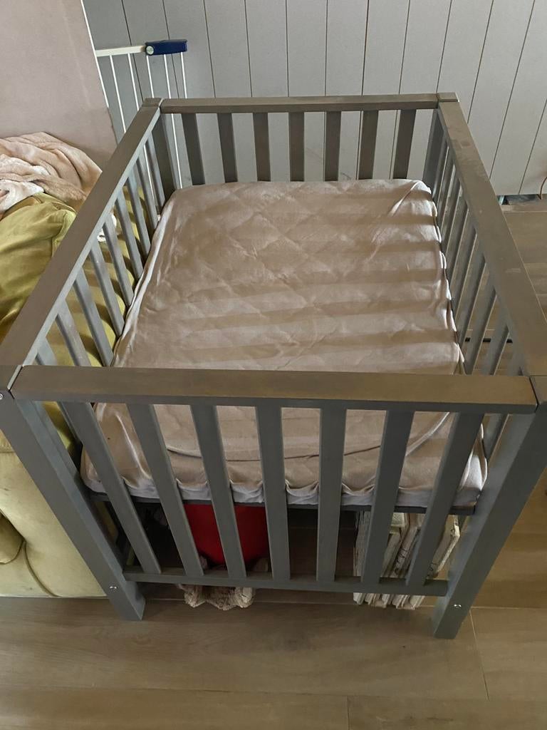 Baby box, Kinderen en Baby's, Babyparken, Ophalen, Gebruikt, Rechthoekig, In hoogte verstelbaar