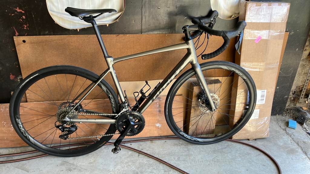 Vélo de route Giant Contend SL Disq M1, Vélos & Vélomoteurs, Aluminium, Enlèvement, 28 pouces, Plus de 20 vitesses