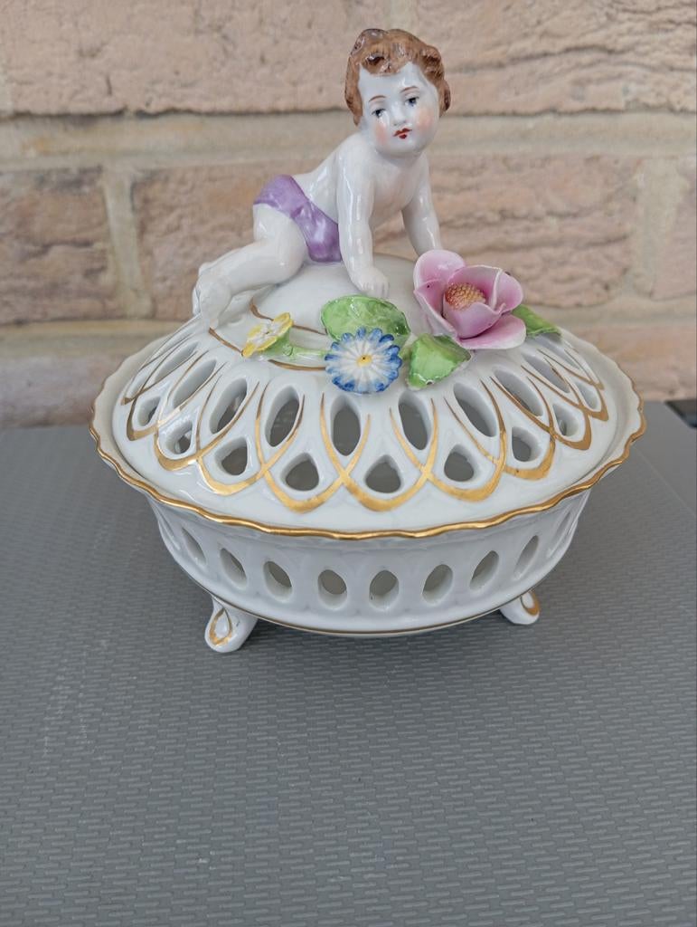 Bonbonnaire en porcelaine, Antiquités & Art, Antiquités | Porcelaine, Enlèvement ou Envoi