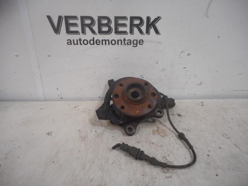 MOYEU DE ROUE AVANT DROIT Opel Corsa C (F08 / 68), Autos : Pièces & Accessoires, Freins & Transmission, Opel, Utilisé