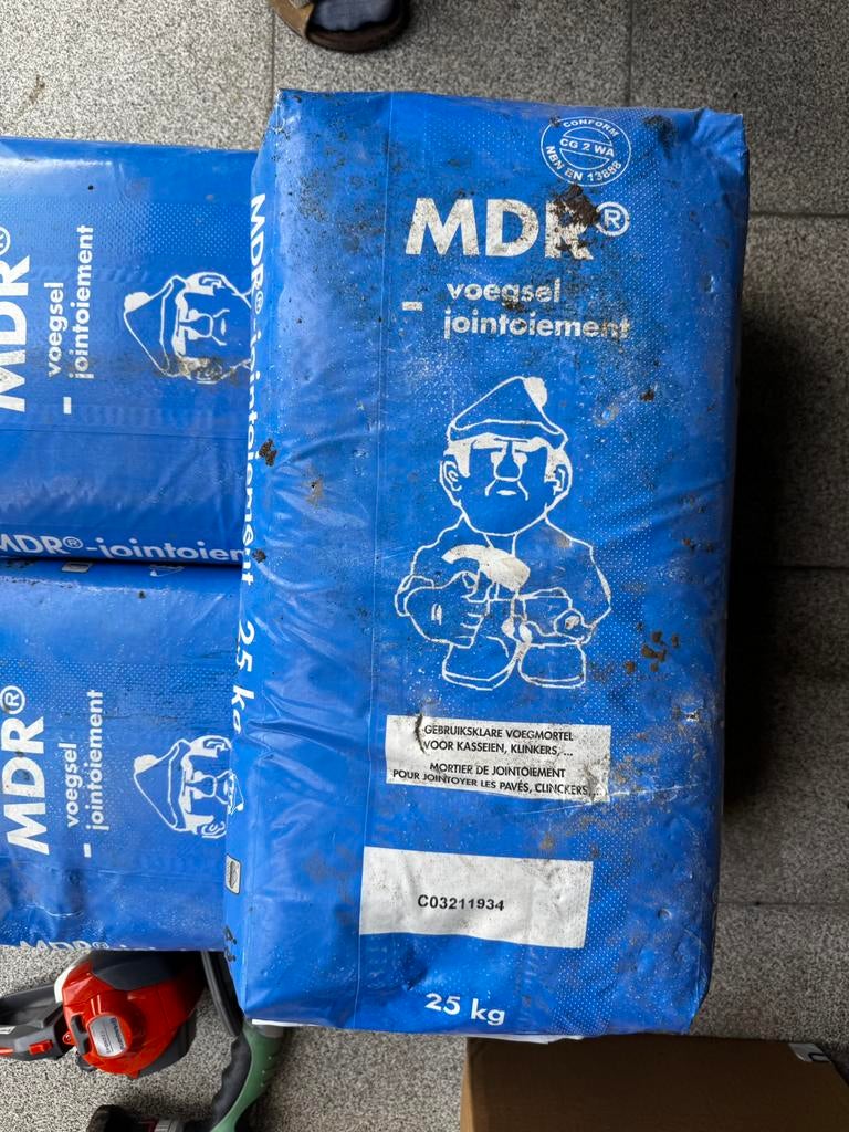 voegsel 6x 25kg, Doe-het-zelf en Bouw, Ophalen, Zo goed als nieuw