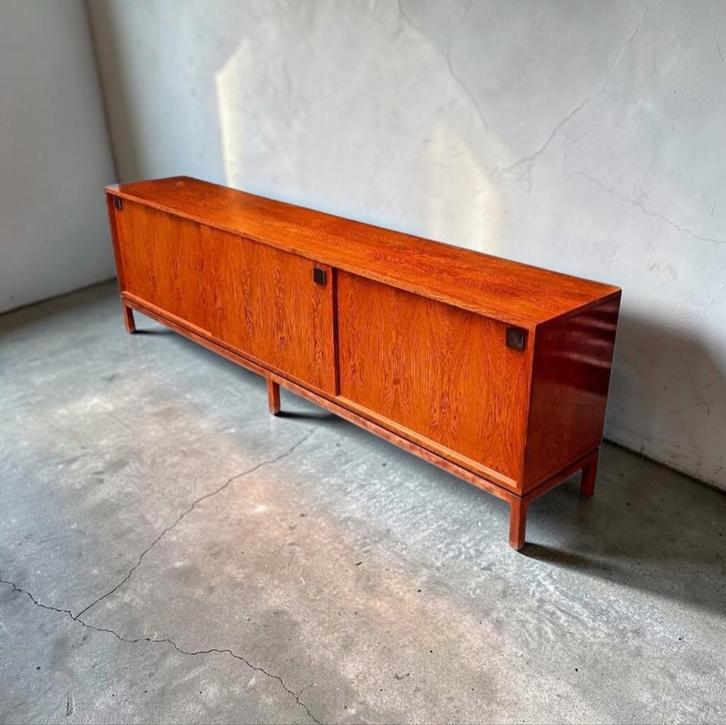 Alfred Hendrickx Belform vintage dressoir uit de jaren 60, Antiek en Kunst, Antiek | Meubels | Tafels, Ophalen