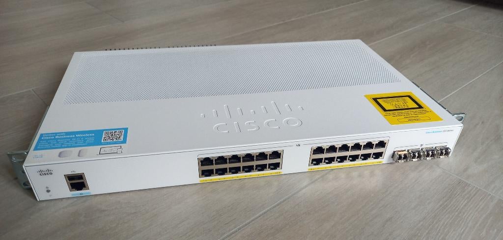 Cisco CBS350-24P-4G Business Managed Switch, Enlèvement, Neuf