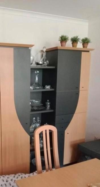 Volledige eetplaats  licht bruin met zwart, Huis en Inrichting, Kasten | Overige, Ophalen