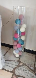 Grand vase avec jeux de lumière, Enlèvement