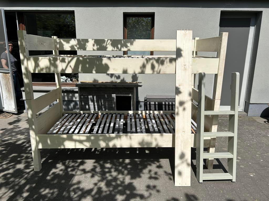 Massief houten stapelbed, Enfants & Bébés, Chambre d'enfant | Lits superposés & Lits mezzanines, Lits superposés, Enlèvement