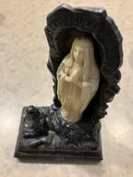 Statue de Marie, Enlèvement