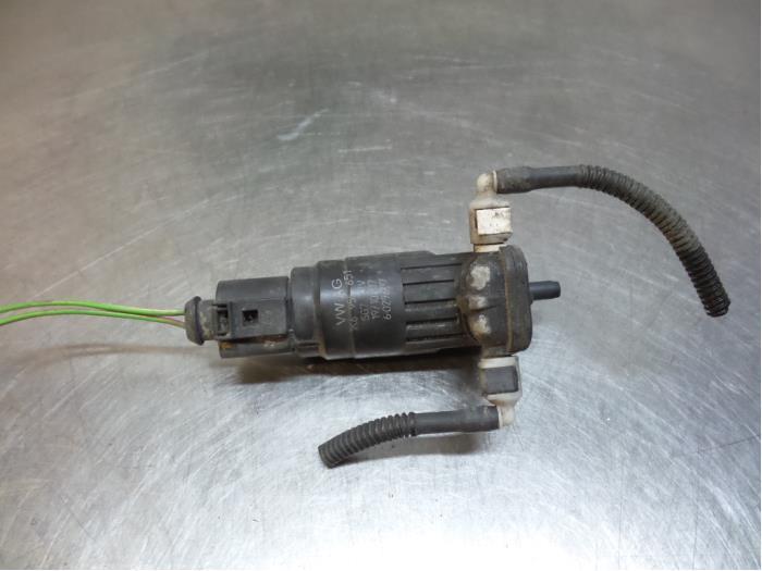 Pompe lave-glace avant d'un Volkswagen Caddy (Caddy 04-), Autos : Pièces & Accessoires, Vitres & Accessoires, Volkswagen, Utilisé