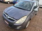 Hyundai i20 diesel avec dommages à l'avant, Argent ou Gris, Achat, Entreprise, Boîte manuelle