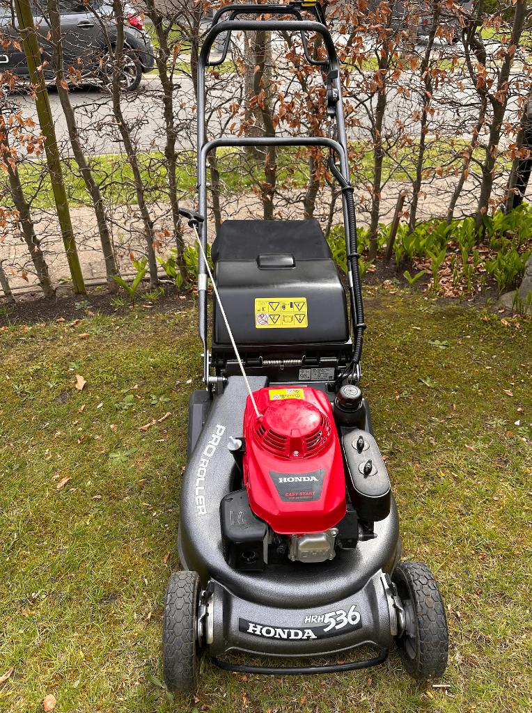 Honda HRH 536 Grasmachine, Nog in Garantie !, Tuin en Terras, Grasmaaiers, Ophalen, Cirkelmaaier, Honda, Zo goed als nieuw