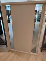 Scheidingswand met glas elementen, Ophalen