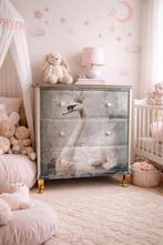 Vintage gerestylde kast babykamer commode, Kinderen en Baby's, Ophalen, Zo goed als nieuw