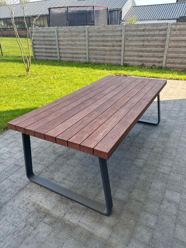 Houten tuintafel met metalen onderstel, Tuin en Terras, Tuintafels, Ophalen, Gebruikt, Rechthoekig, Hout