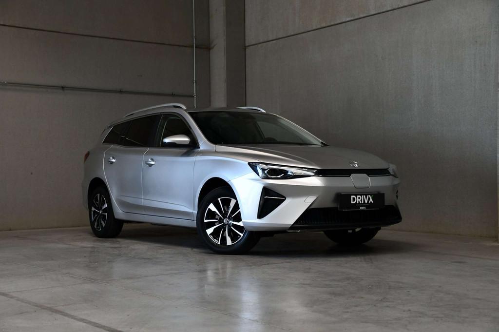 MG MG5 61 kWh l Long Range l Carplay l ACC l DAB l Zetelverw, Auto's, Stof, Gebruikt, Zwart, https://public.car-pass.be/vhr/14a4902d-33e9-4a41-b8df-81b210389e6c
