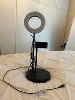 Ringlight met gsm houder - nieuwstaat, Audio, Tv en Foto, Ophalen of Verzenden, Zo goed als nieuw