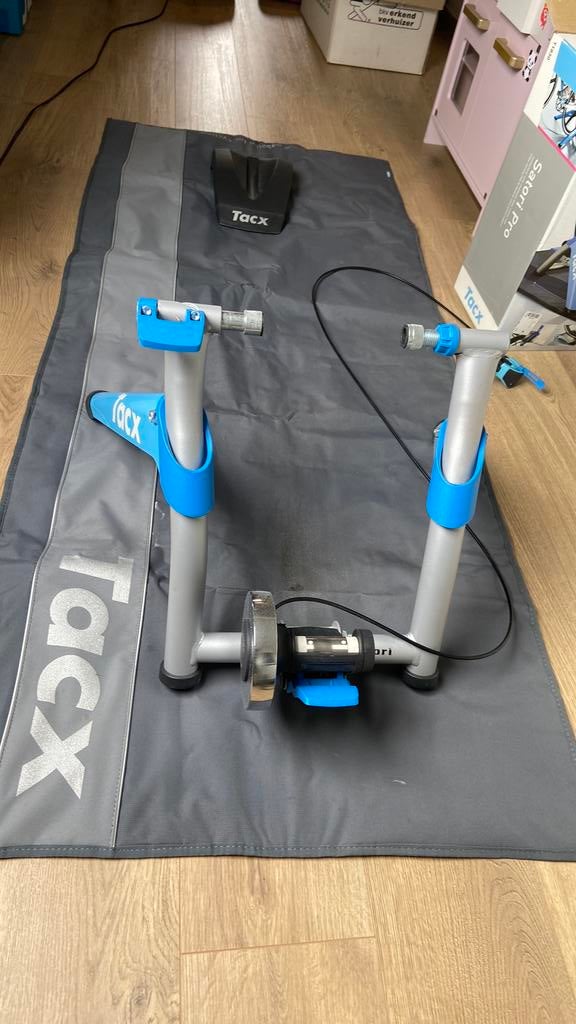 Tacx Satori Pro fietsrollen, Sport en Fitness, Wielrennen, Ophalen, Gebruikt, Overige typen
