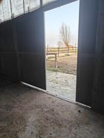 Inloopstal met Paddock en 3 stallen, Mise à l'étable, 4 chevaux ou poneys ou plus