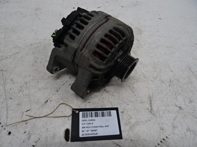 ALTERNATEUR Opel Corsa C (F08 / 68) (55556068), Utilisé, Opel