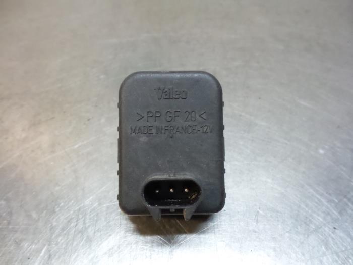 Moteur phare d'un Opel Zafira (Zafira A 99-), Autos : Pièces & Accessoires, Éclairage, Opel, Utilisé, 3 mois de garantie, Enlèvement ou Envoi