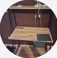 Bureau avec etagere à vendre, Bureau d'ordinateur, 46 cm, 80 cm, Comme neuf