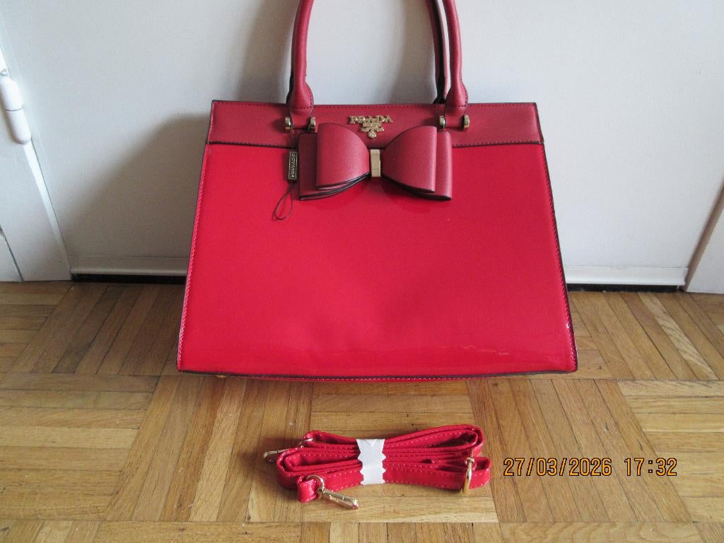 prada handtas, Handtassen en Accessoires, Tassen | Damestassen, Ophalen of Verzenden, Nieuw, Rood, Handtas